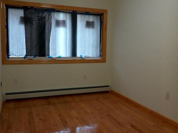 3rd image of 75 Dahlgren Pl #2