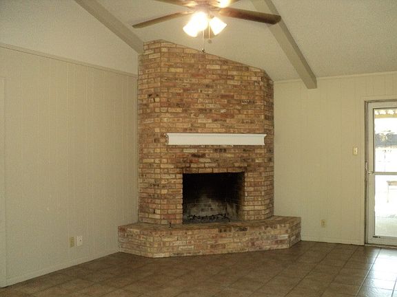 5th image of 10937 Knollwood Dr