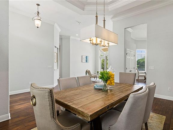 5th image of 842 Brightwater Cir