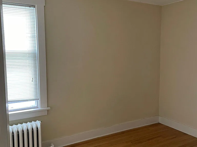 875 Warren St #2 — Photo 4