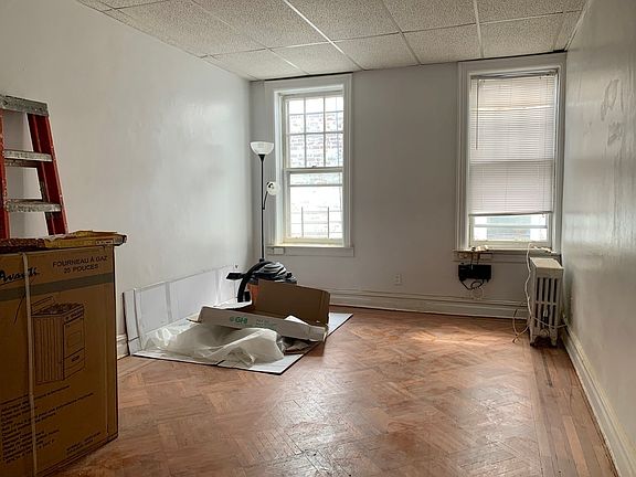 3rd image of 411 Stockholm St #2