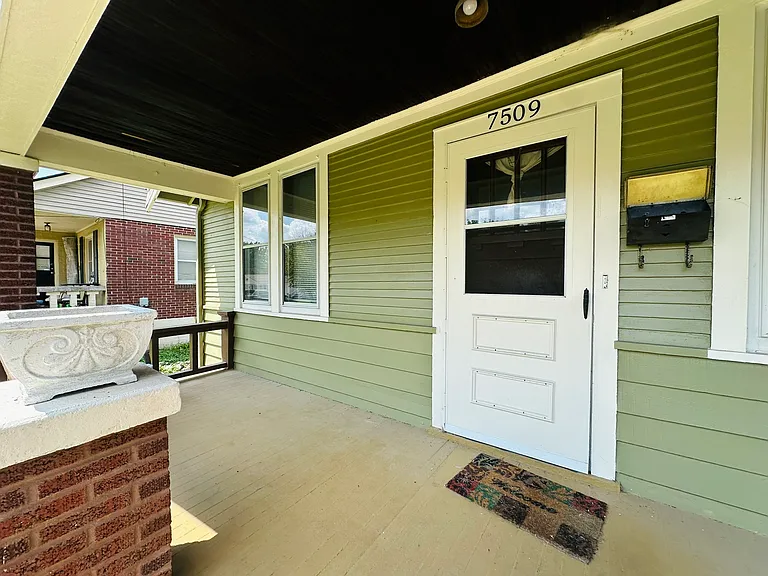 7509 Trenton Ave — Photo 2