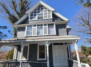 93 7th St, Salem, NJ 08079