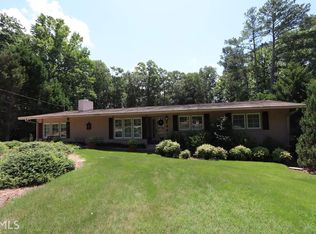 543 Rhodes Dr, Elberton, GA 30635
