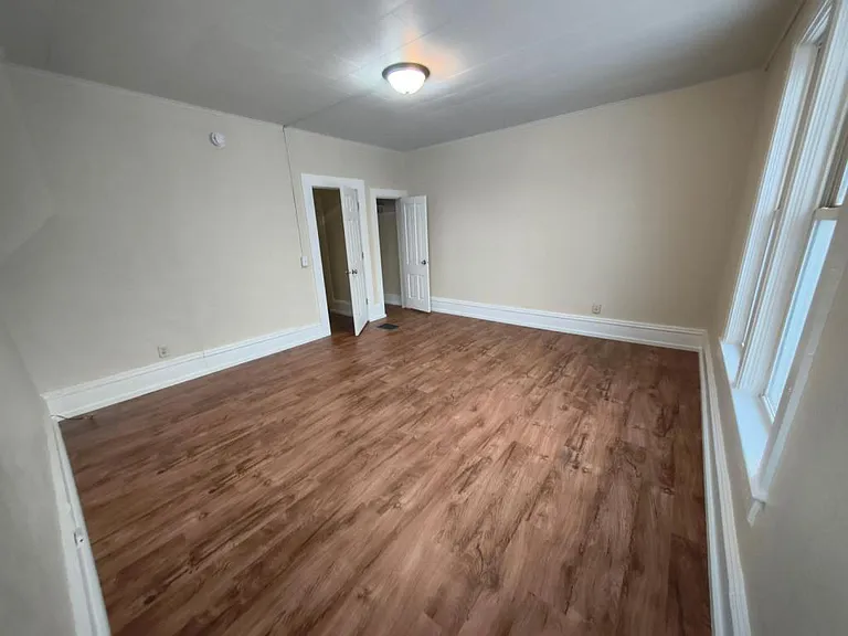 1114 Cumming Ave — Photo 10