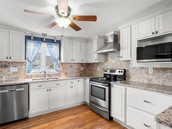 5th image of 9 Amherst Rd