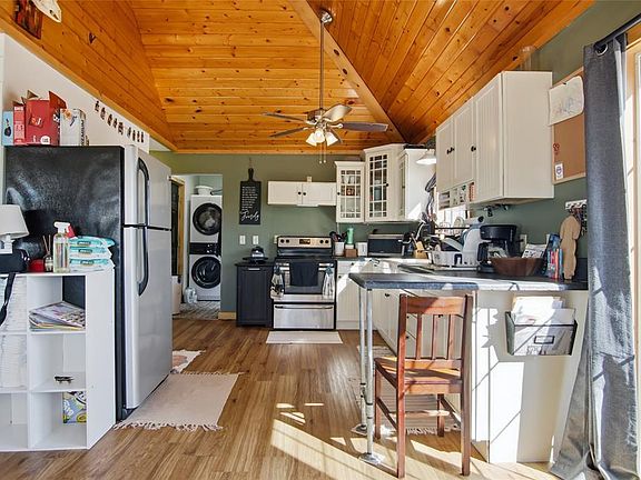 4th image of W 228 Peters Road