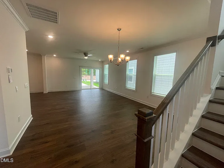 518 Dorset Stream Dr — Photo 10