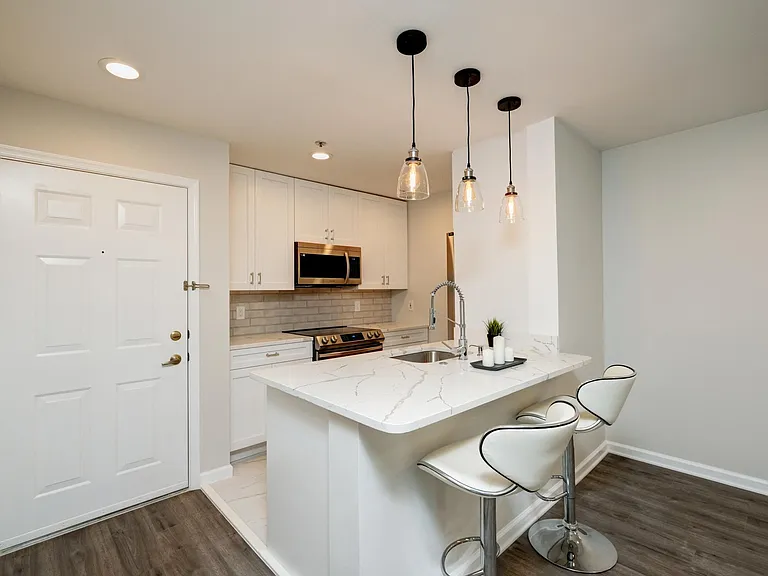 2227-3315 Wyndham Cir #2227 — Photo 13