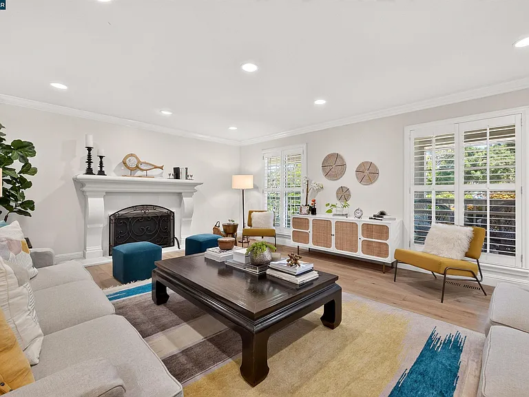 2207 Martin Ave — Photo 30
