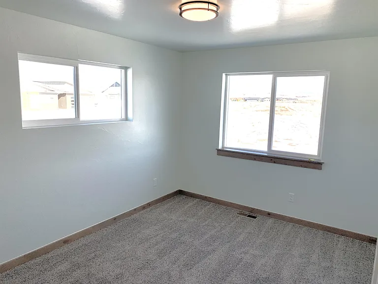 3915 Swan Rd #A — Photo 7