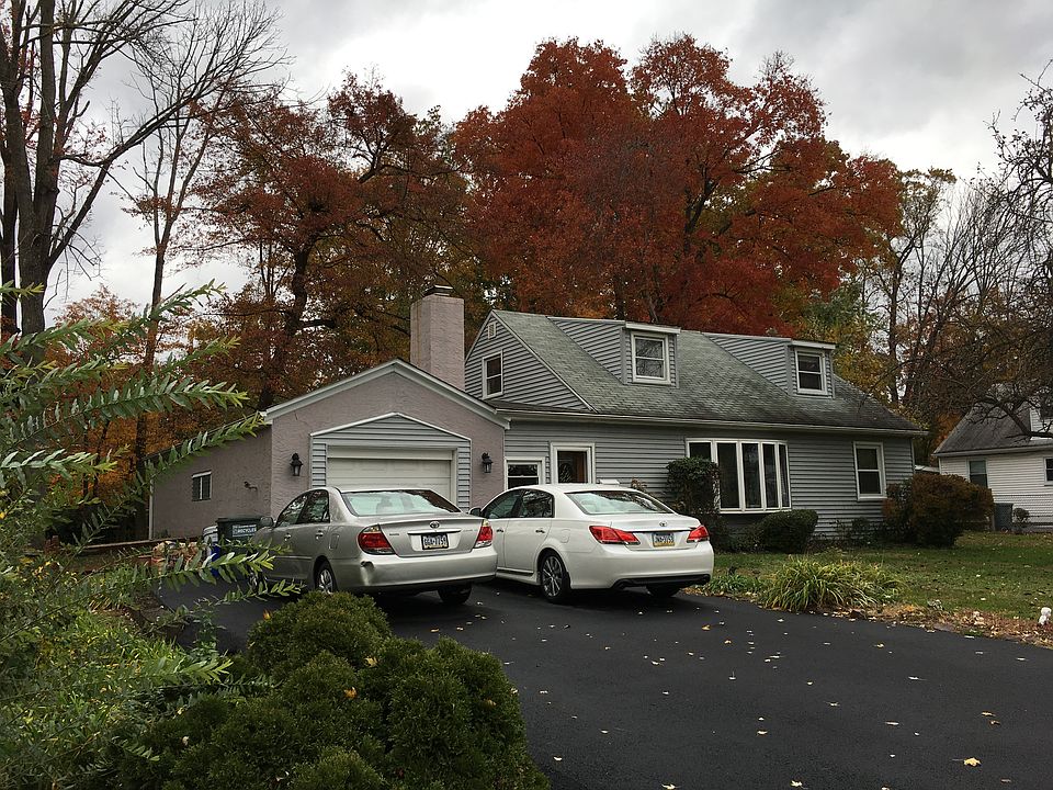 2nd image of 1510 Pleasant Dr