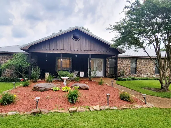 15590 N 51st Hwy, Oakland, MS 38948