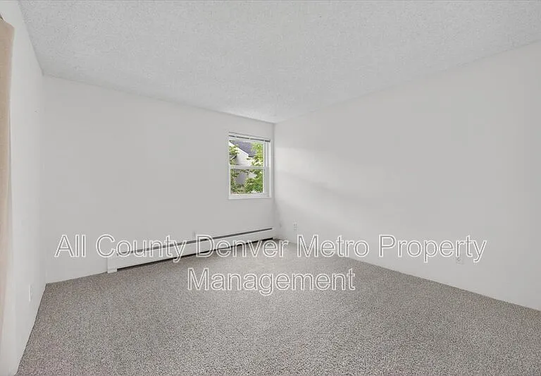 1400 Golden Cir #306 — Photo 15