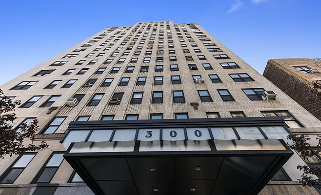 Sold by Nest Seekers International | media 7