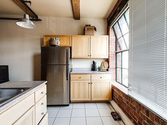 3rd image of 333 Oliver Hill Way #302