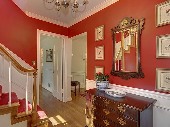 Bright and Cheery Foyer