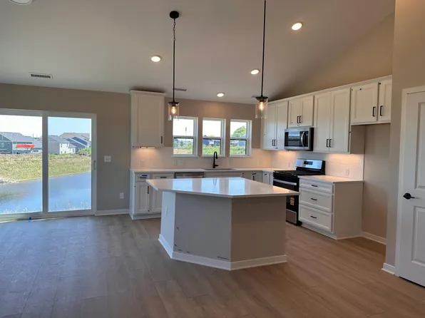 1649 Lund Way, Shakopee, MN 55379