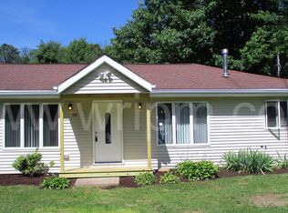 79 Mitchell Rd, East Aurora, NY 14052