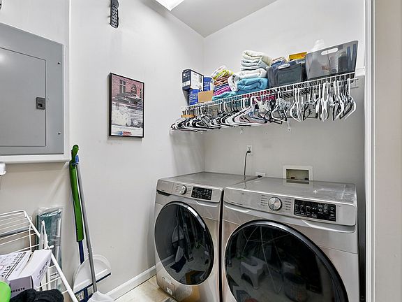 5th image of 2100 N Humboldt St APT 208