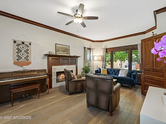 5th image of 5043 N Oakley Ave