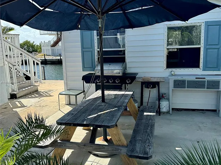 72 Ocean Dr — Photo 21