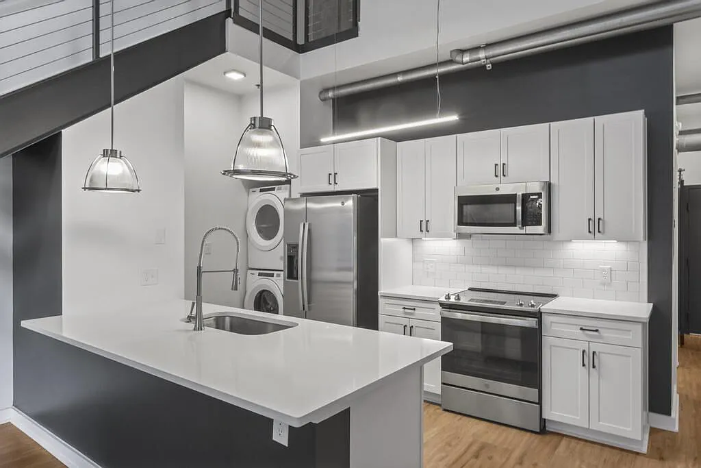 17th Street Lofts — Photo 4
