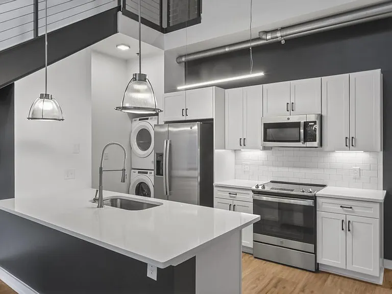 17th Street Lofts — Photo 4
