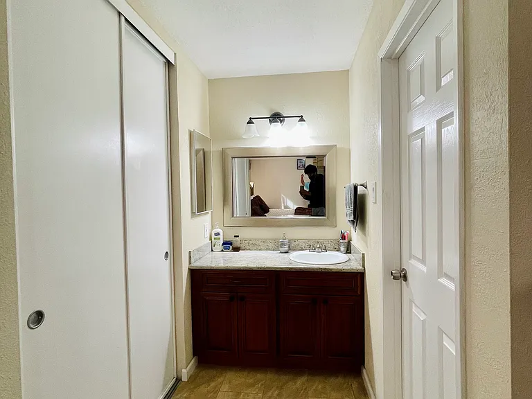 2642 Aborn Rd — Photo 20