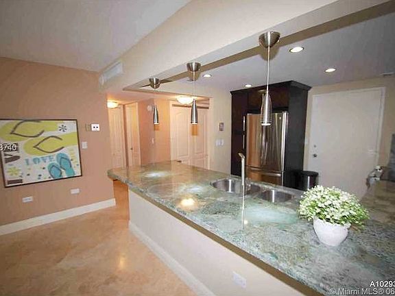 5th image of 5555 Collins Ave APT 15S