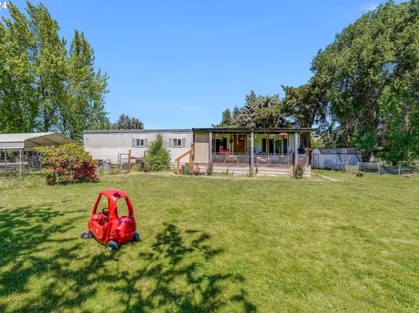 1110 Dasso Ave, Dallesport, WA 98617