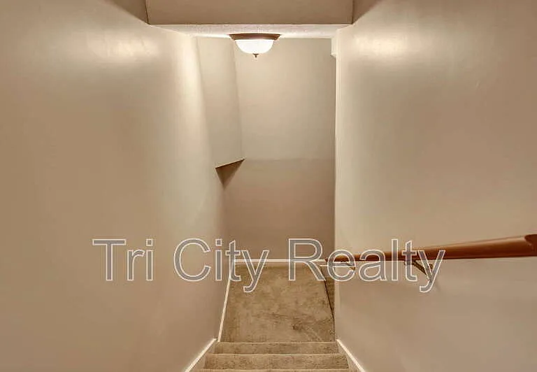 49 Montrose Ln — Photo 69