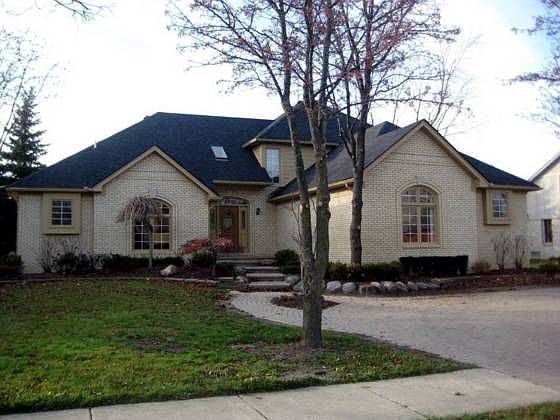 1st image of 48911 Jerome Dr