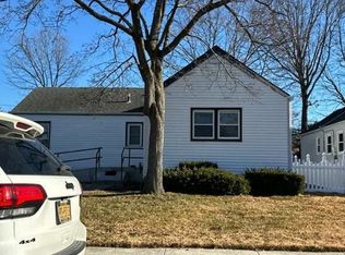 727 Fillmore Rd, East Meadow, NY 11554