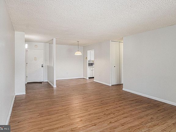 5th image of 666 W Germantown Pike APT 1319