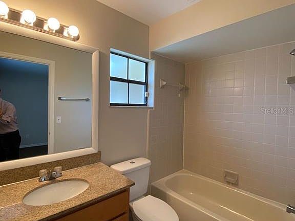 5th image of 721 Del Ray Dr