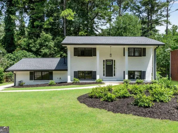 2550 Laurel Ridge Dr, Decatur, GA 30033