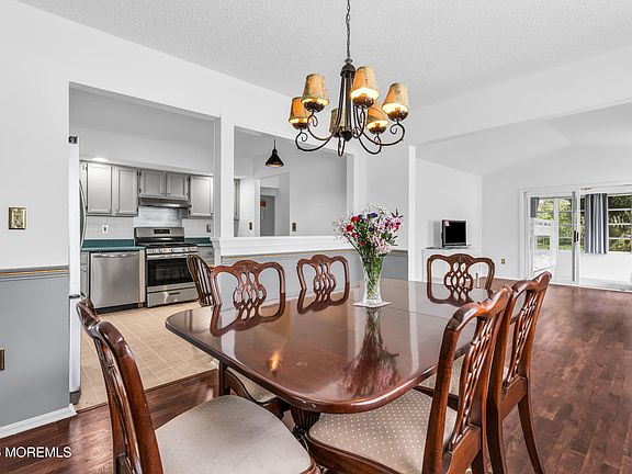 5th image of 4 Brant Drive