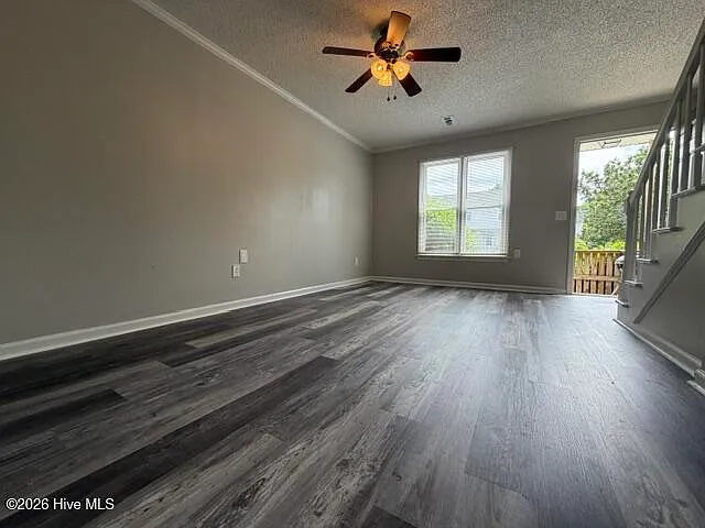 209 Beech St — Photo 3