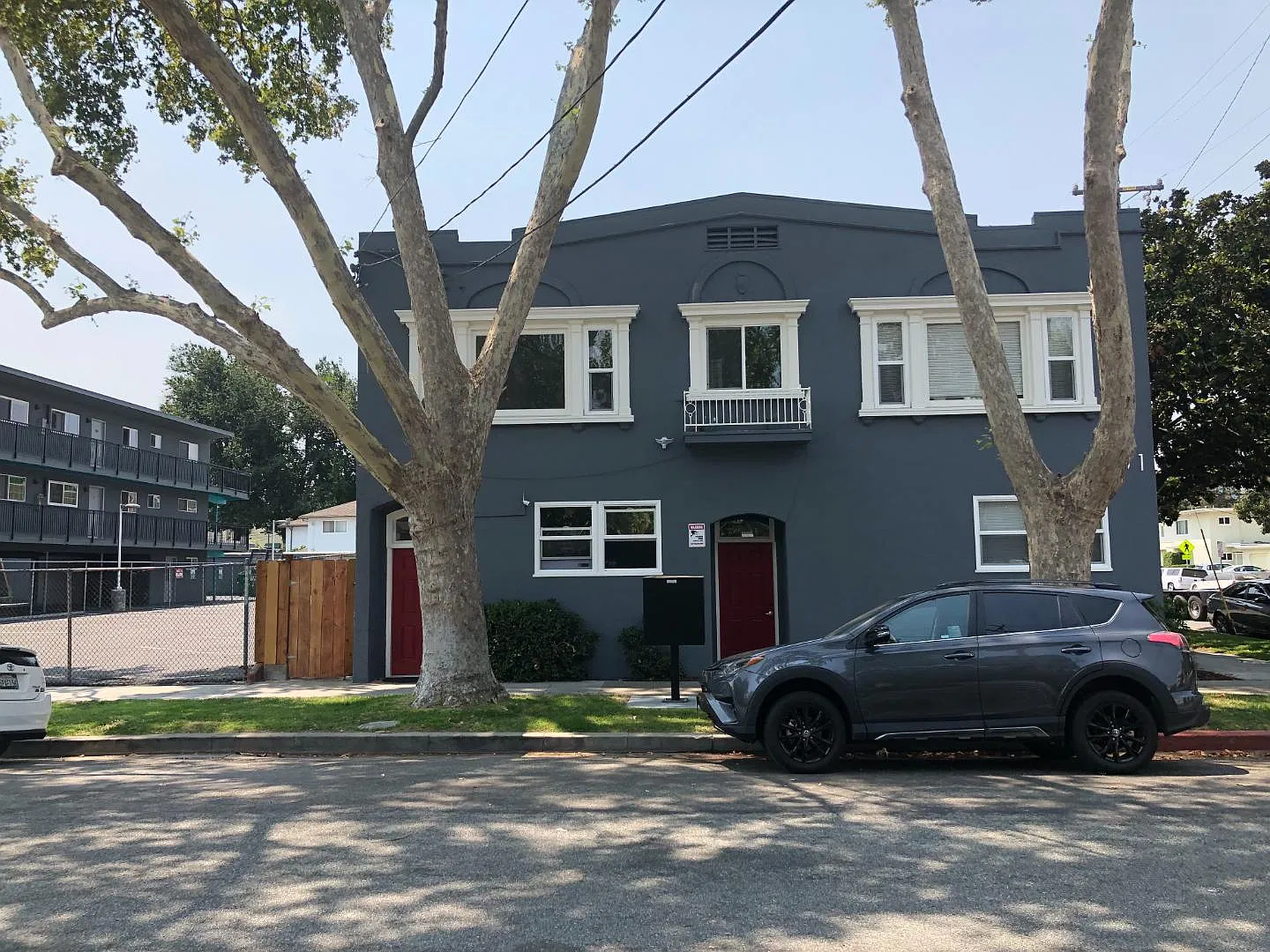 601 S 9th St - Apt 2 — Photo 4