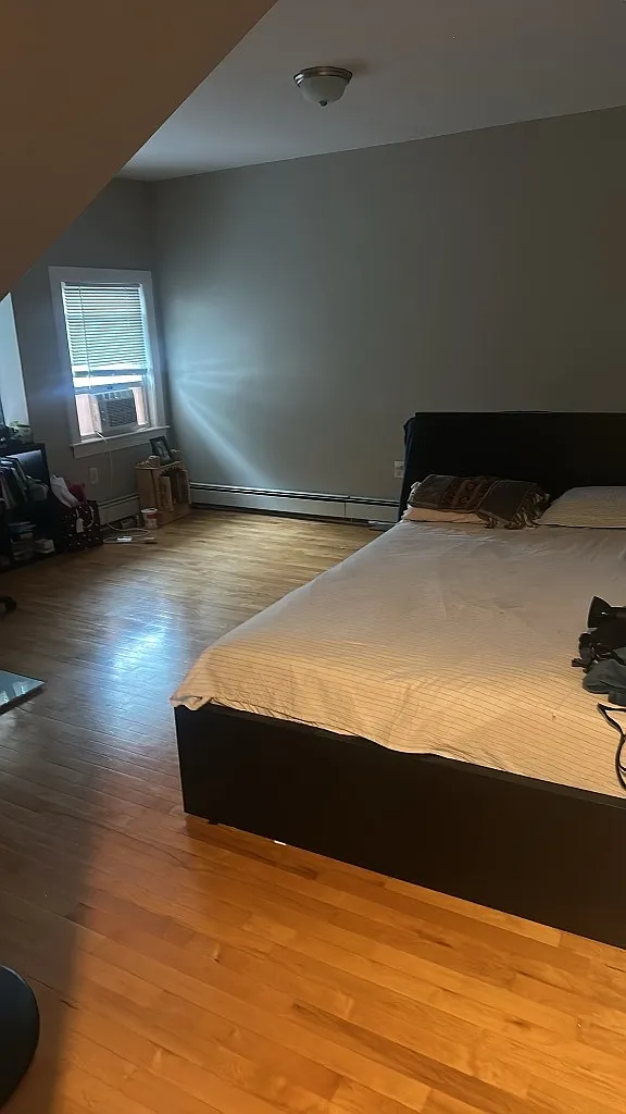 2 bed, $2,827 — Photo 4