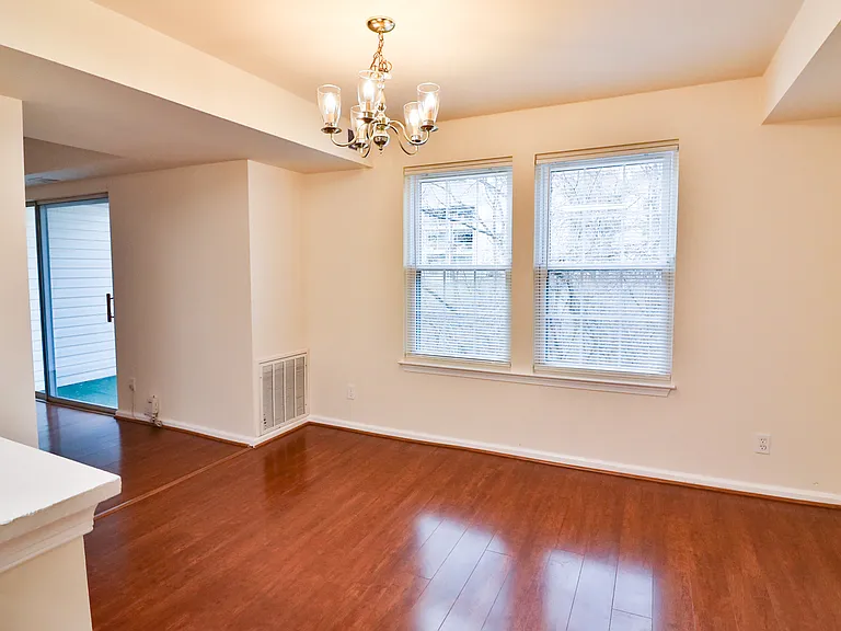 13 Pickering Ct #102 — Photo 10