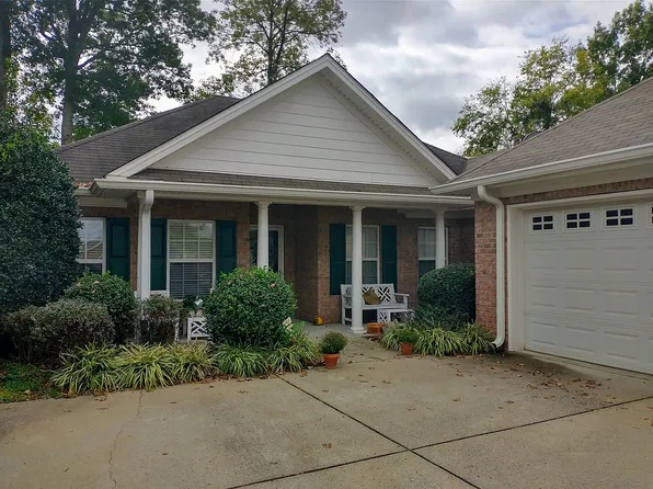 240 Wrennewood Ln, Franklin, TN 37064