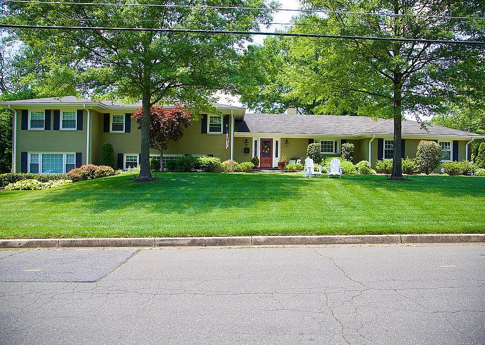 7400 Burtonwood Dr, Alexandria, VA 22307 Zillow