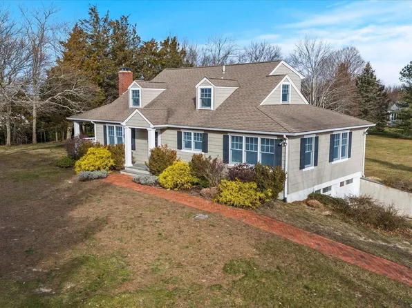 355 Cedar Drive, Southold, NY 11971