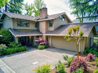 2002 University Park Dr, Sacramento, CA 95825