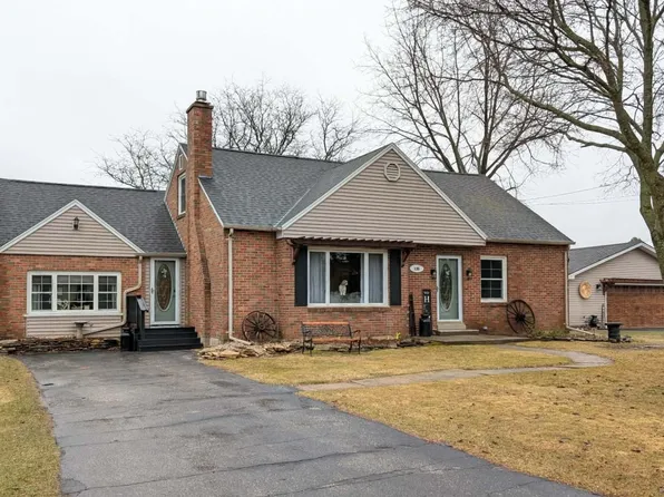 135 S Florence St, Daggett, MI 49821