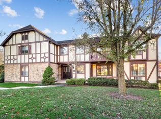 1 Avon Ct, Chatham, NJ 07928