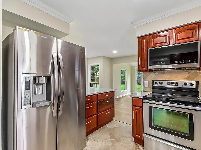 16214 Port O Call St — Photo 9