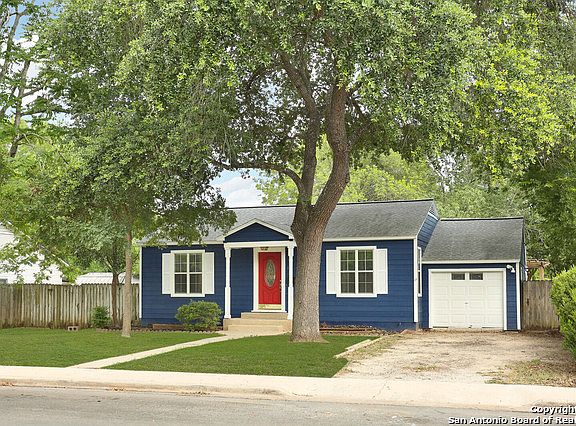 3rd image of 310 Aero Ave